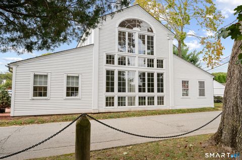 8 Novelty Lane Essex CT 06426