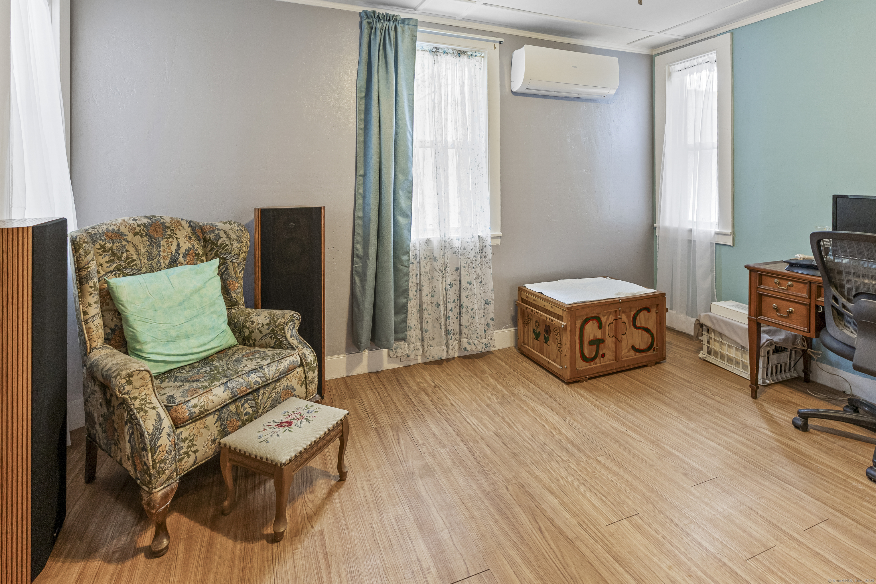 Putnam, Connecticut 06260, United States, 3 Bedrooms Bedrooms, ,1 BathroomBathrooms,Residential,Active,169872