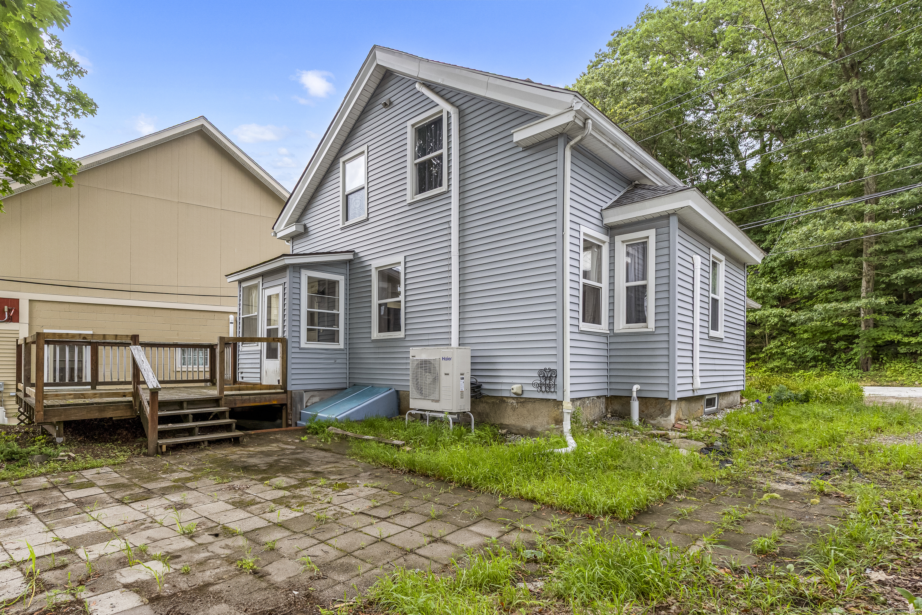 Putnam, Connecticut 06260, United States, 3 Bedrooms Bedrooms, ,1 BathroomBathrooms,Residential,Active,169872