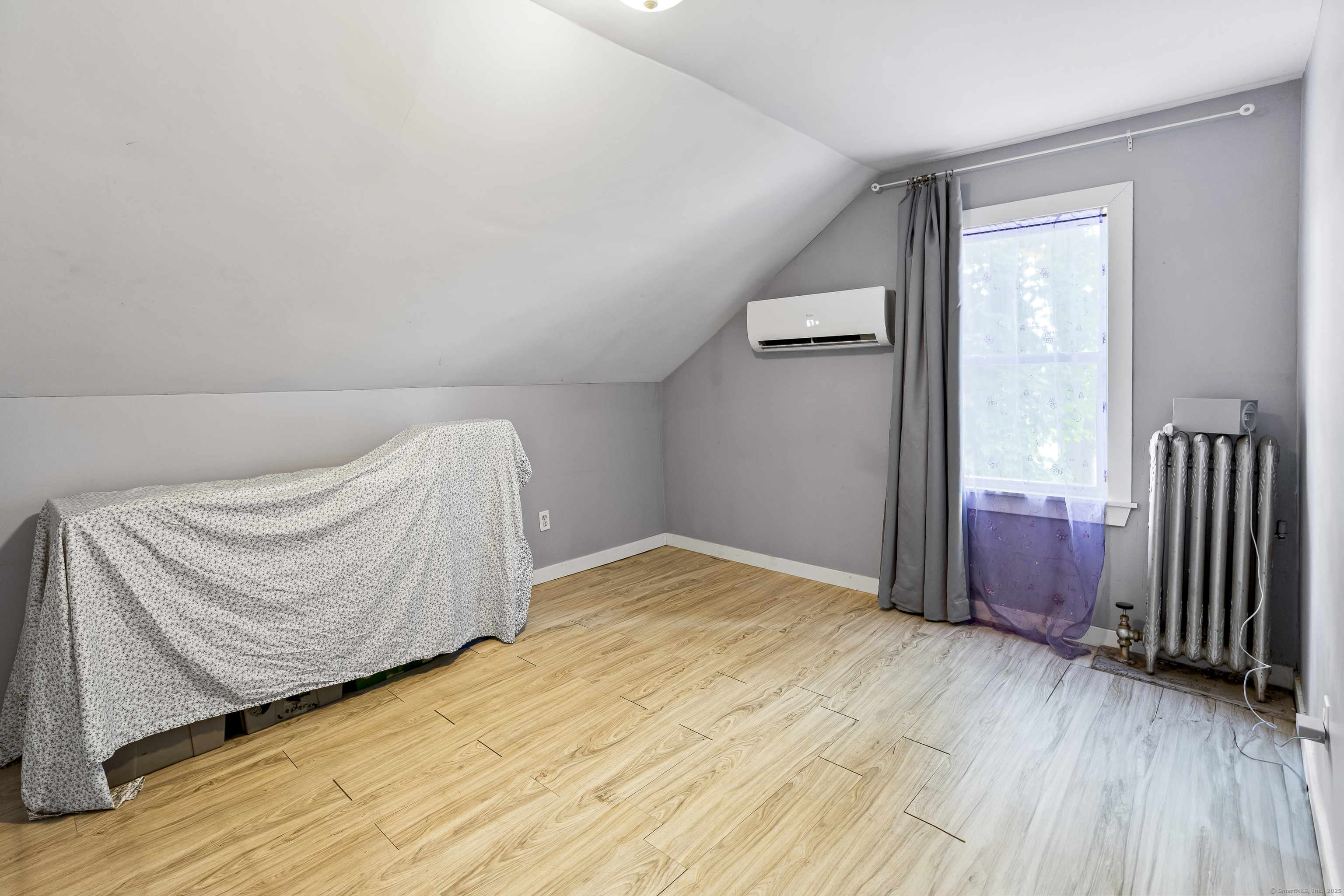 Putnam, Connecticut 06260, United States, 3 Bedrooms Bedrooms, ,1 BathroomBathrooms,Residential,Active,169872