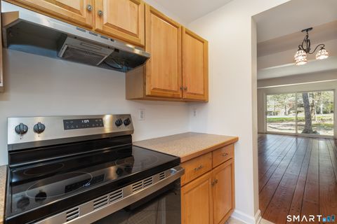 Tiny photo for 23 Lower Commons #23, Woodbury, CT 06798 (MLS # 24160938)