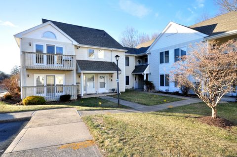 A home in Newington