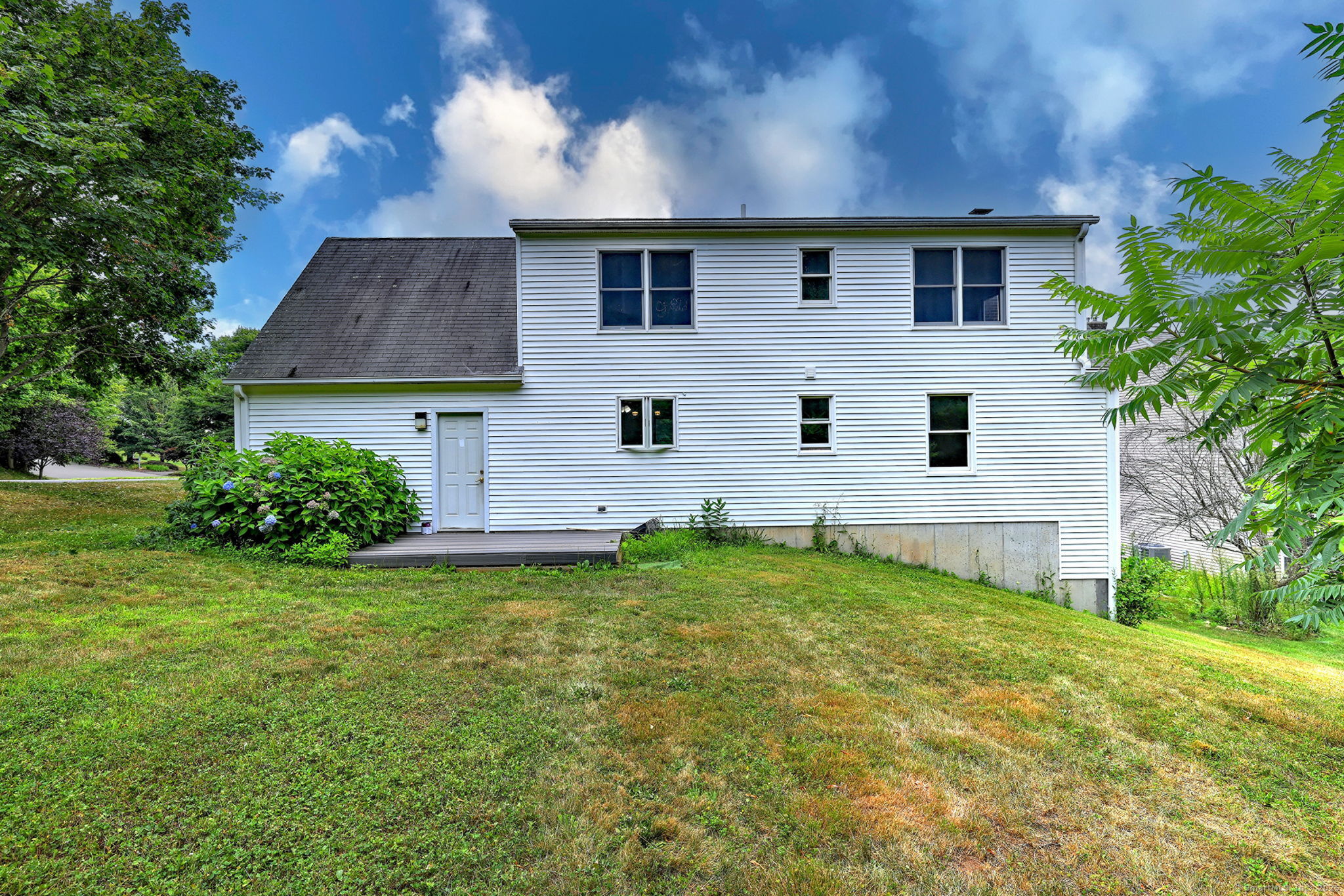 166 Elizabeth Lane