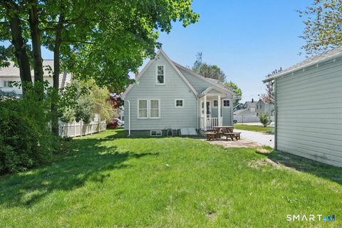 Tiny photo for 40 Beers Place, Stratford, CT 06614 (MLS # 24173541)
