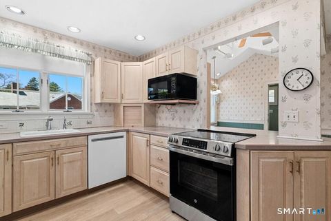 Tiny photo for 40 Beers Place, Stratford, CT 06614 (MLS # 24173541)