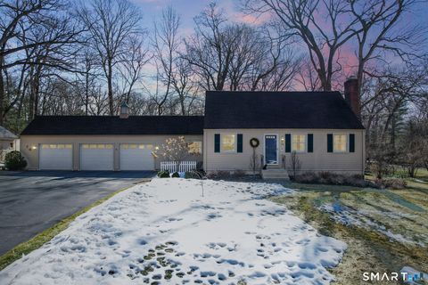 Photo of 18 Ledgewood Drive, Farmington, CT 06032 (MLS # 24153883)