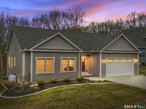 11 Kaatskill Lane East Lyme CT 06357