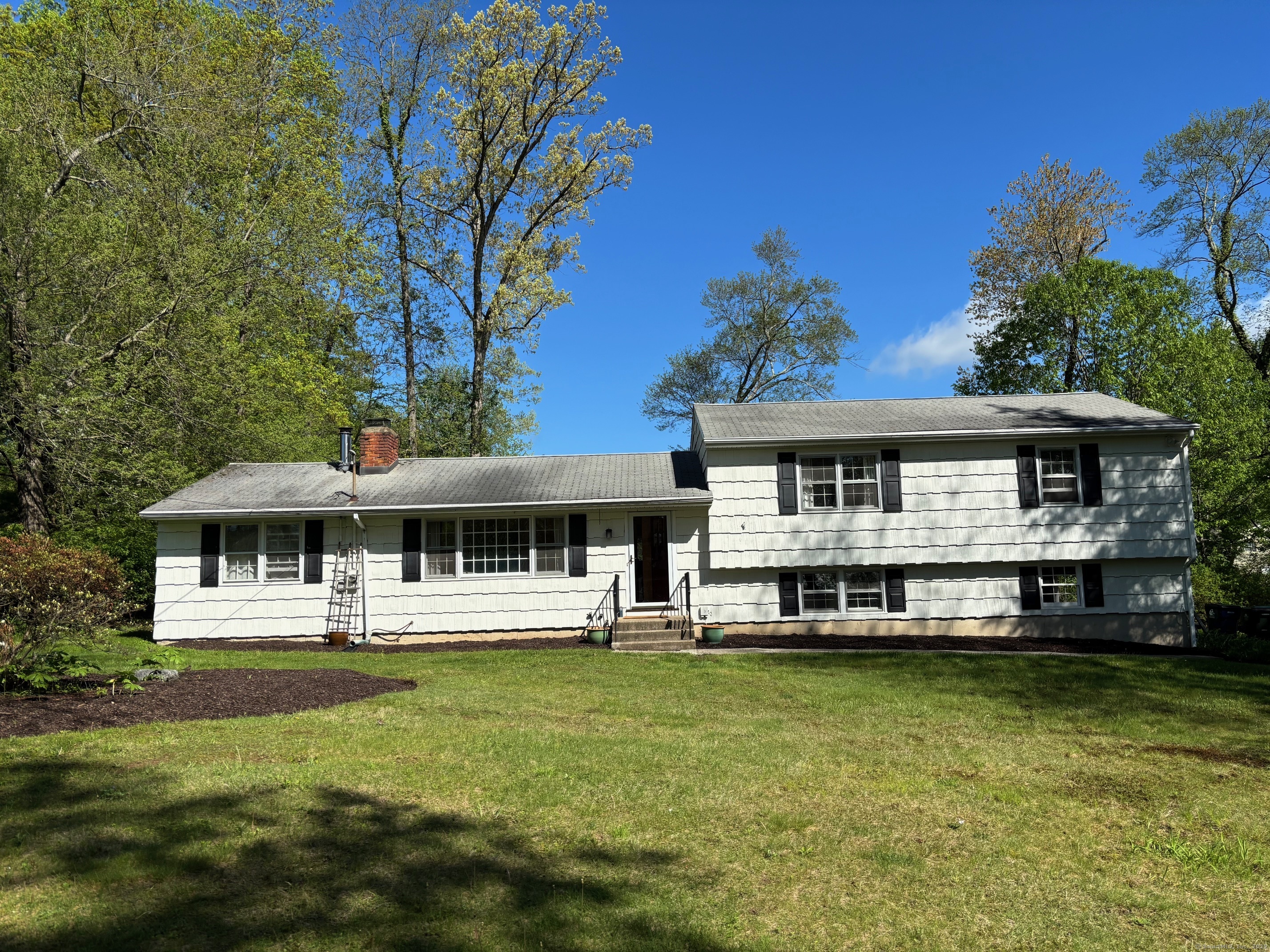 1 Hilldale Lane, Bethel, Connecticut image 1