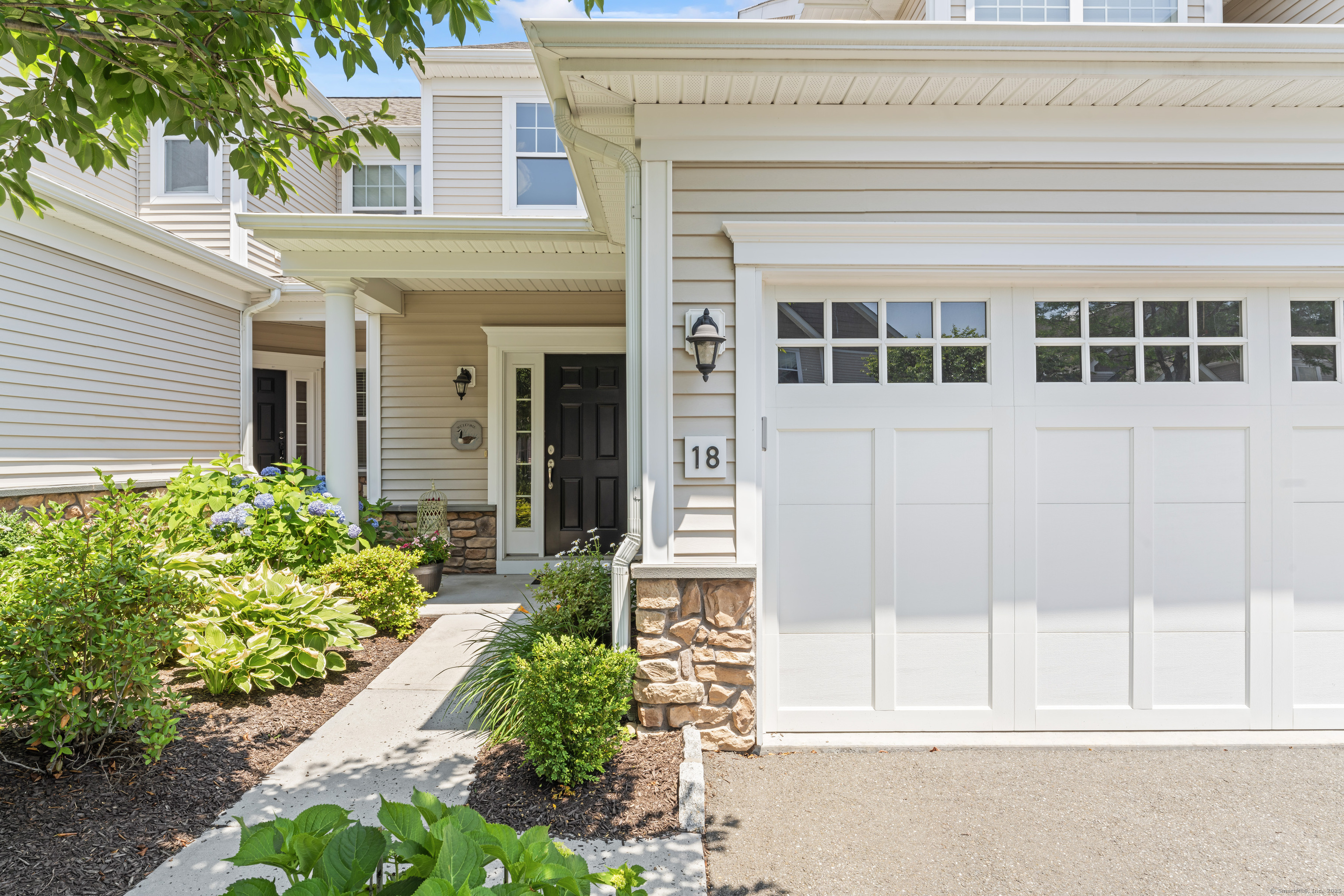 18 Briar Ridge Drive 18