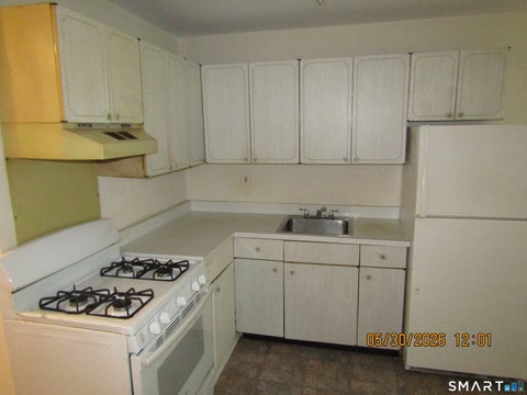 Tiny photo for 235 Henry Avenue #12J, Stratford, CT 06614 (MLS # 24183624)