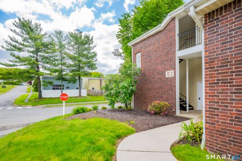 Tiny photo for 29 Carriage Crossing Lane #29, Middletown, CT 06457 (MLS # 24175919)