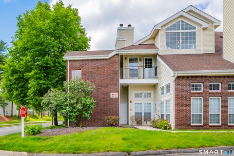 Photo of 29 Carriage Crossing Lane #29, Middletown, CT 06457 (MLS # 24175919)