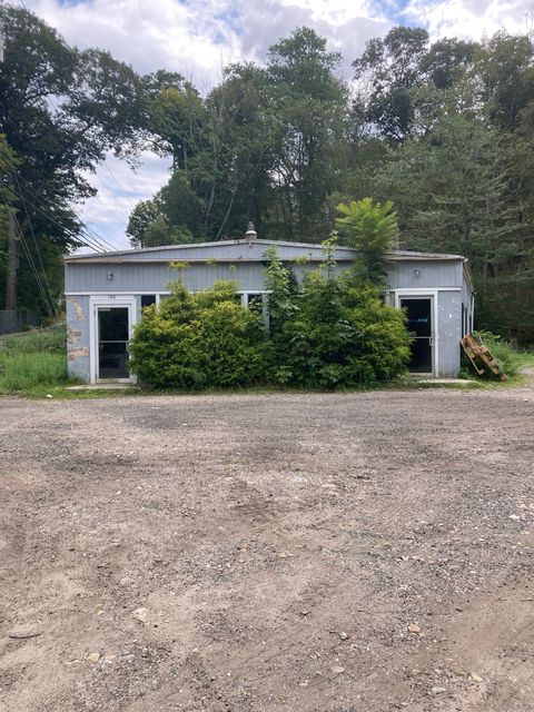 100 Old Norwich Road Waterford CT 06375