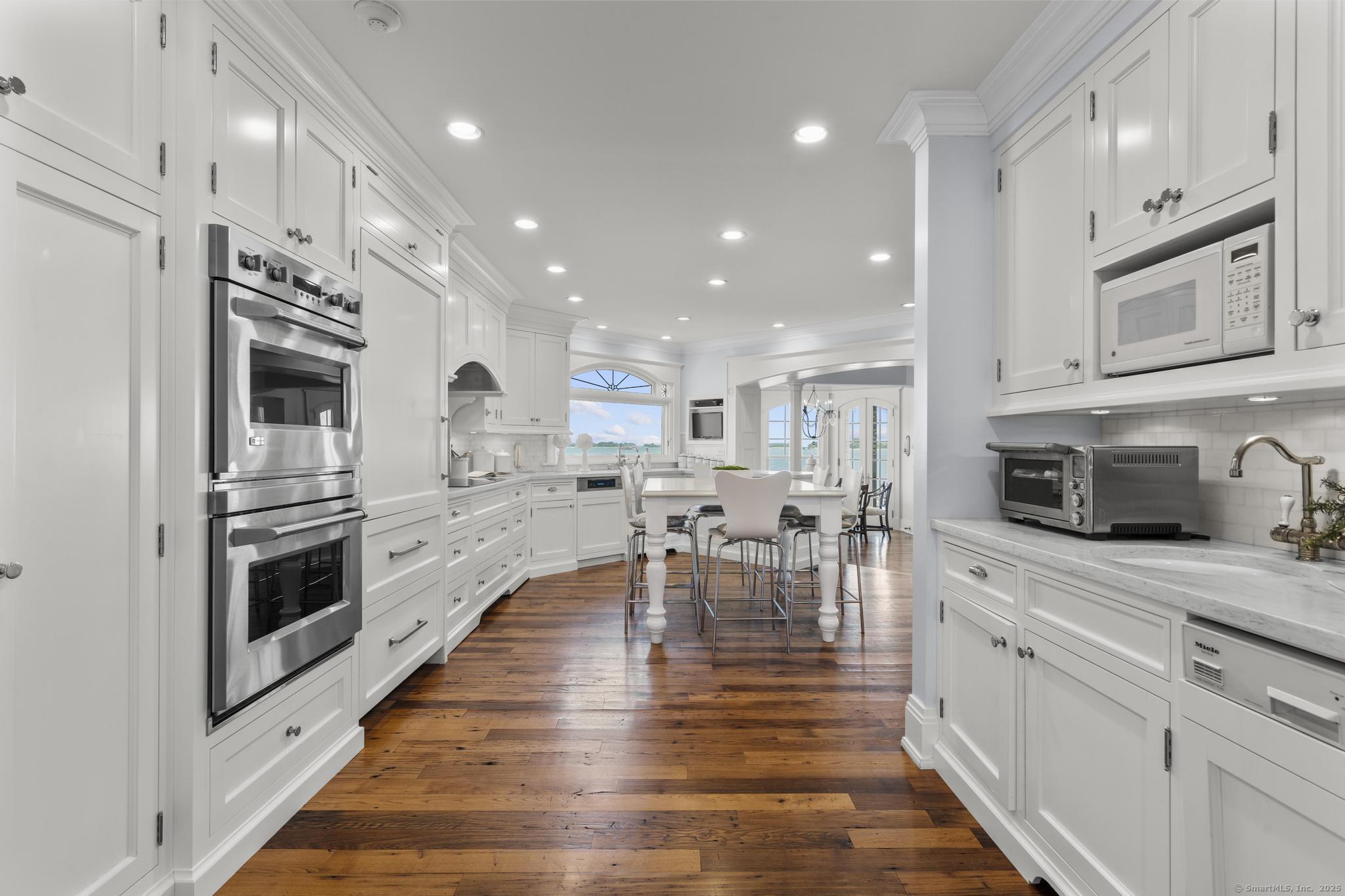 Norwalk, Connecticut 06853, United States, 4 Bedrooms Bedrooms, ,4 BathroomsBathrooms,Residential,Active,161863