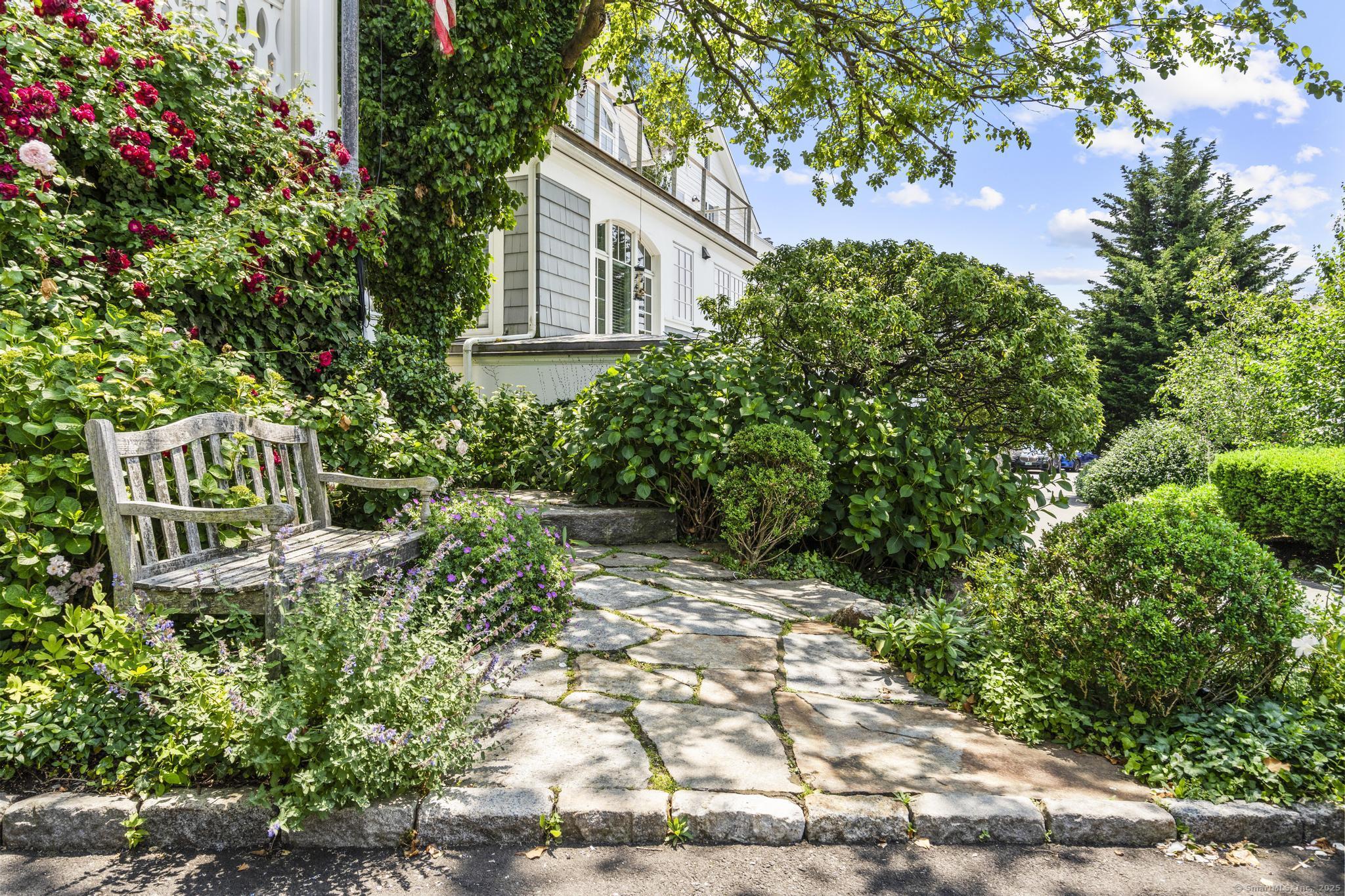 Norwalk, Connecticut 06853, United States, 4 Bedrooms Bedrooms, ,4 BathroomsBathrooms,Residential,Active,161863