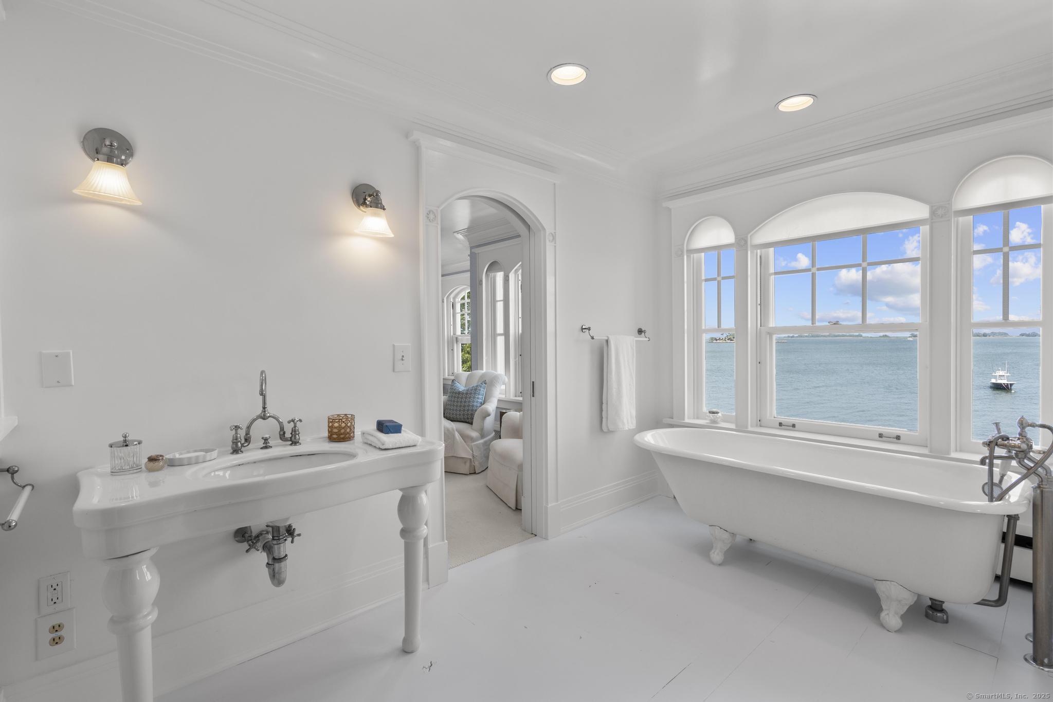 Norwalk, Connecticut 06853, United States, 4 Bedrooms Bedrooms, ,4 BathroomsBathrooms,Residential,Active,161863