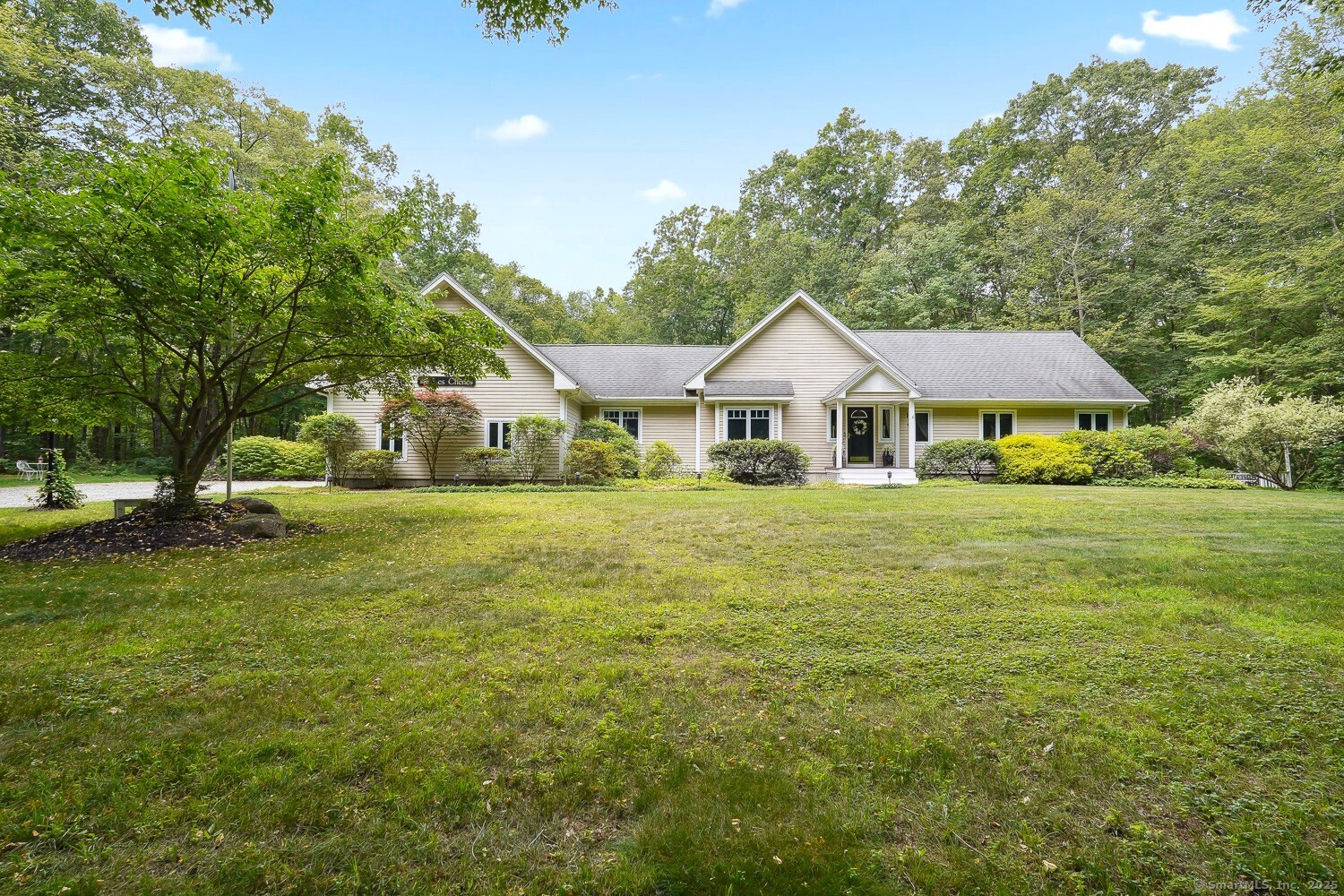 115 Center Road