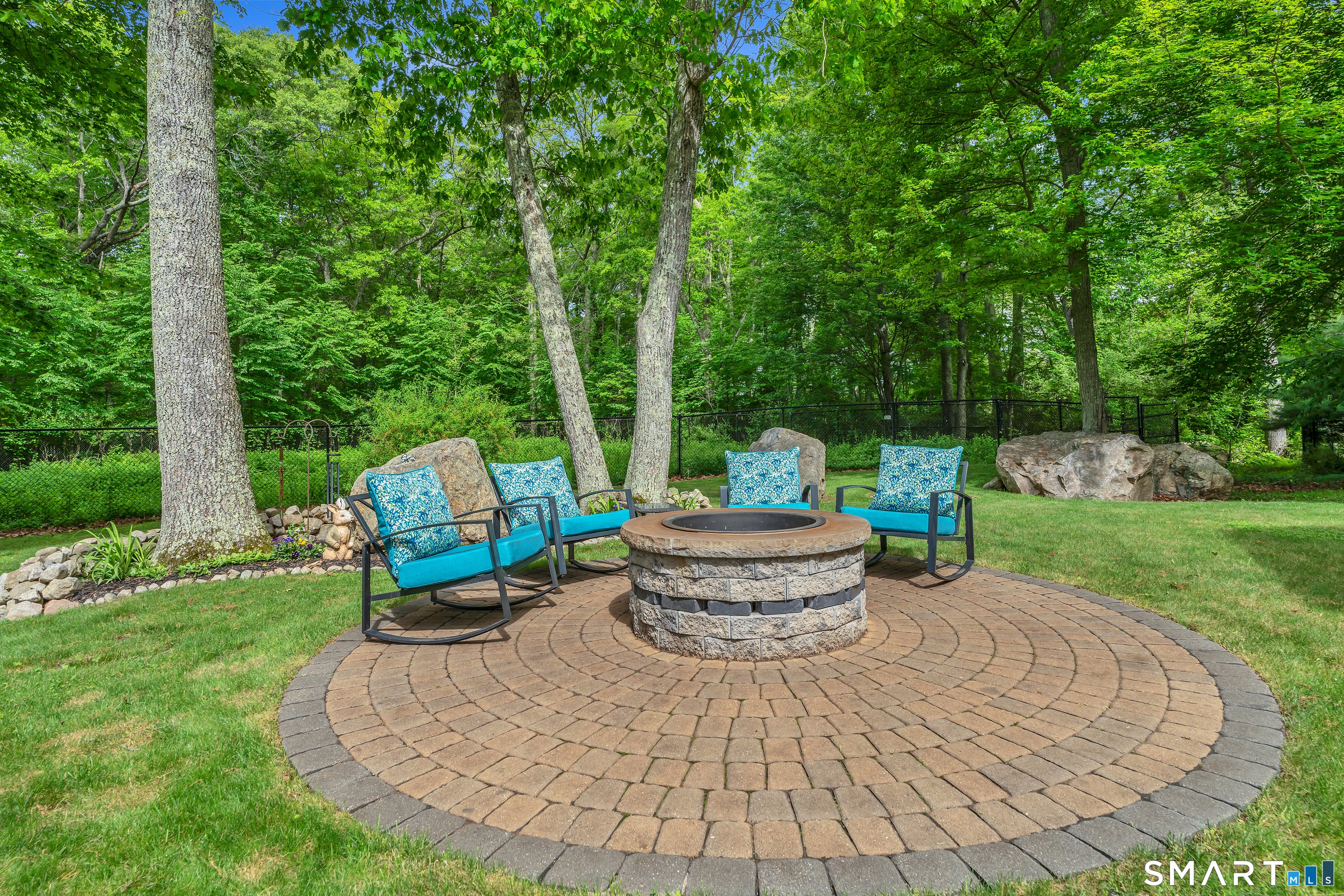 3 Arrowhead Trail