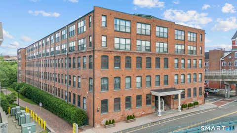 Condo For Sale - 145 Canal Street #8<br/> Shelton, CT 06484
