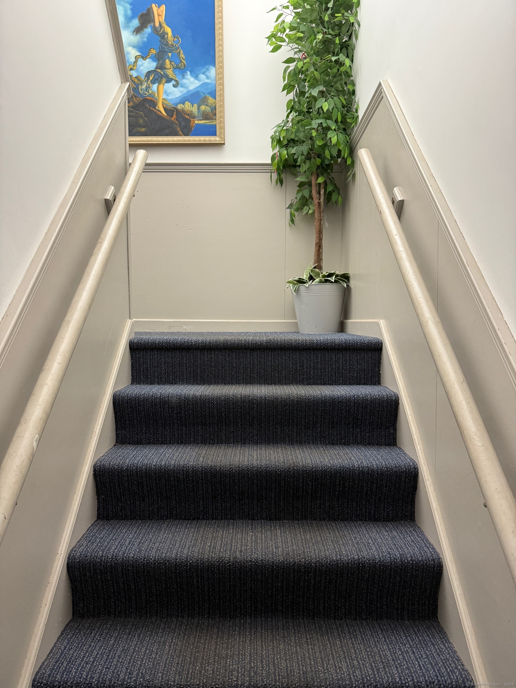 1550 Boston Post Road 8