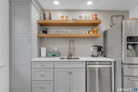 Tiny photo for 1 Beamon Meadow Place, Old Saybrook, CT 06475 (MLS # 24144841)