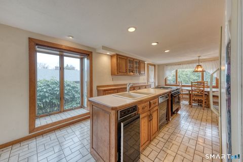 Tiny photo for 879 Neipsic Road, Glastonbury, CT 06033 (MLS # 24163513)