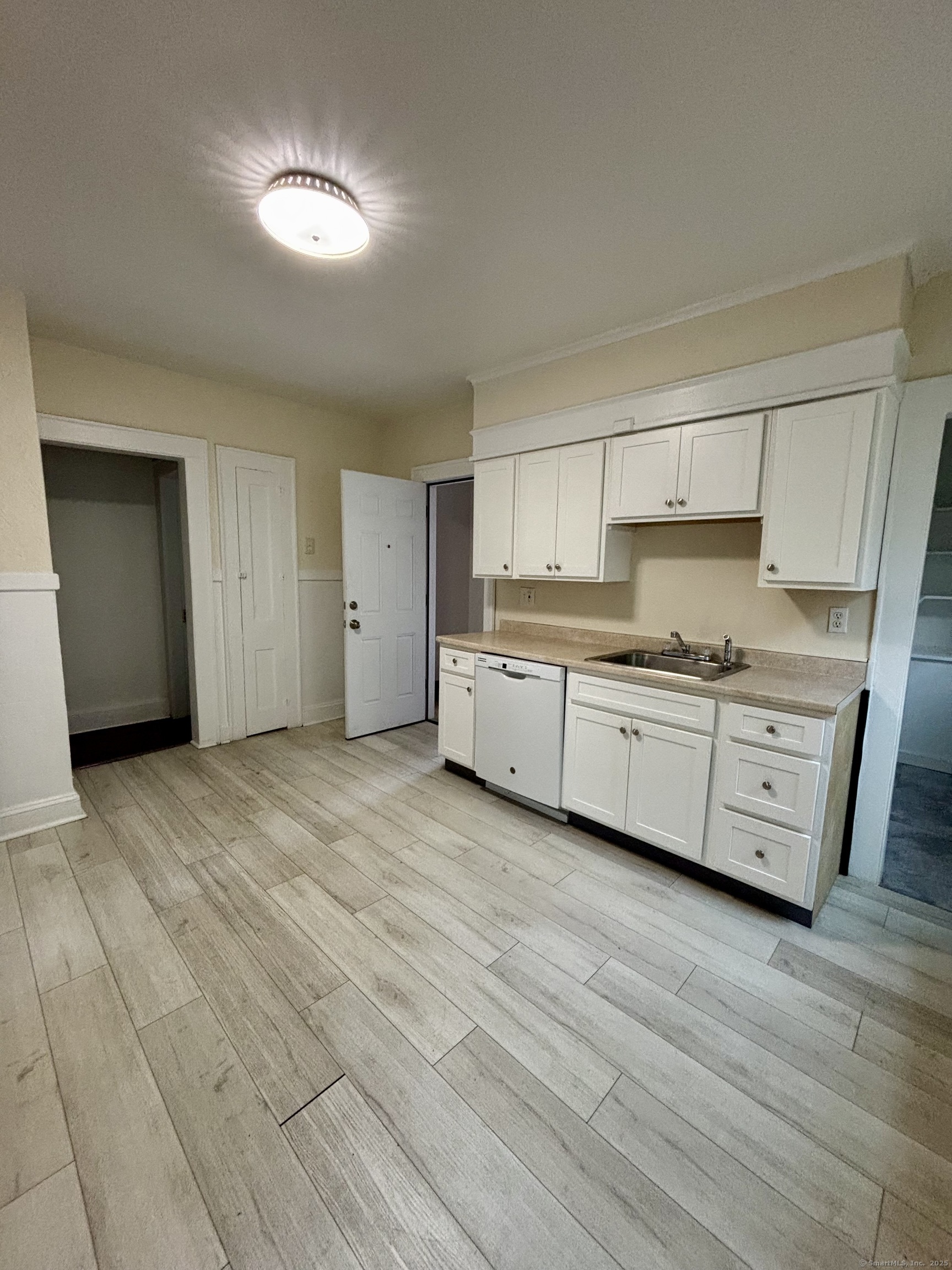 138 Mill Hill Avenue