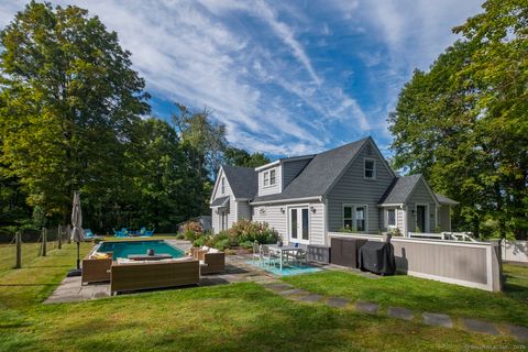 Homes For Sale - 21 Perry Street<br/> Salisbury, CT 06039