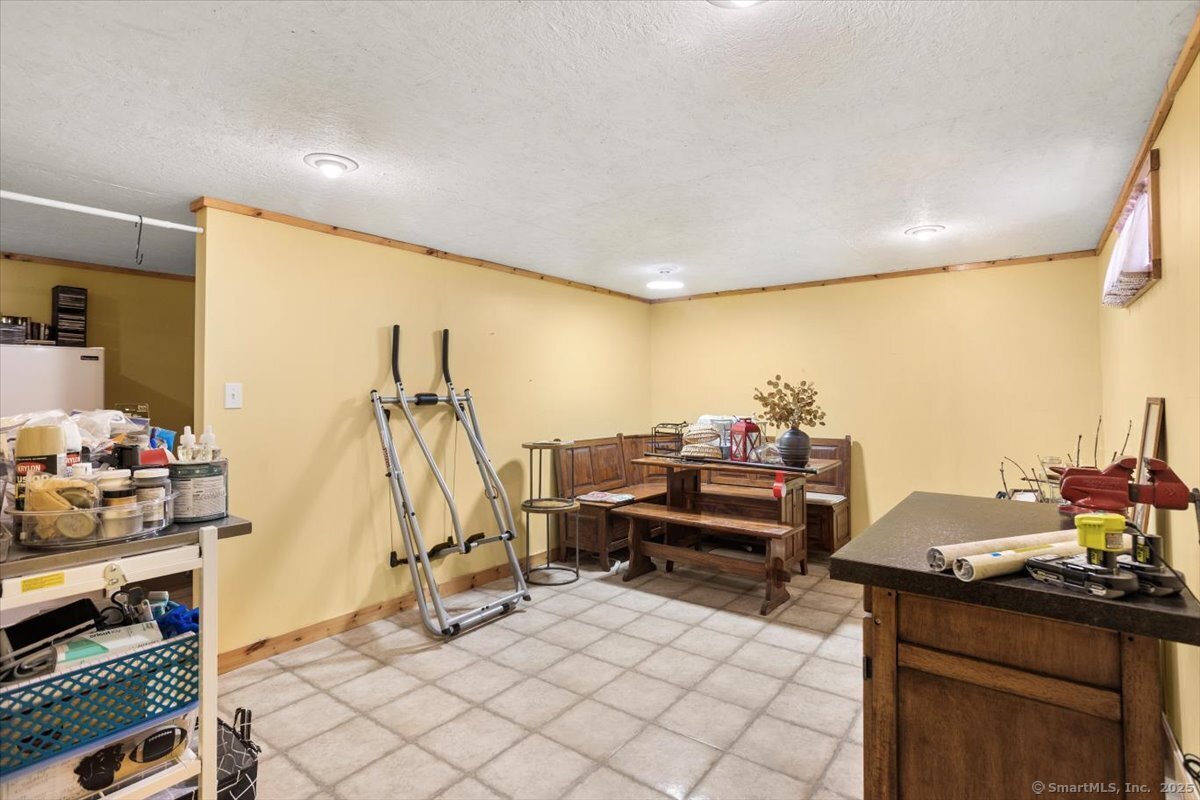 Sterling, Connecticut 06377, United States, 2 Bedrooms Bedrooms, ,1 BathroomBathrooms,Residential,Active,168469