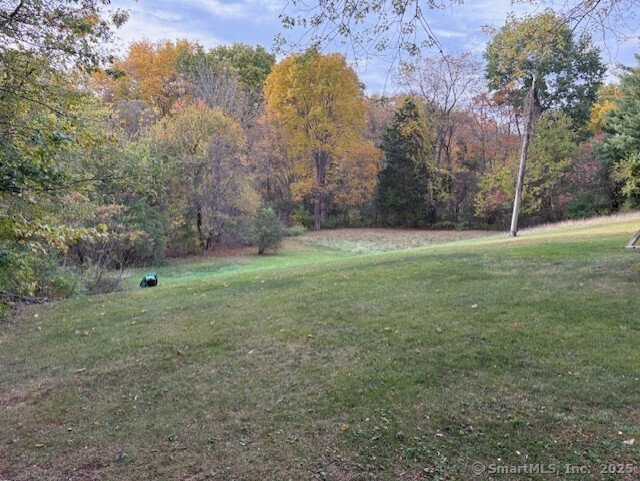 Middletown, Connecticut 06457, United States, 3 Bedrooms Bedrooms, ,2 BathroomsBathrooms,Residential,Active,231007