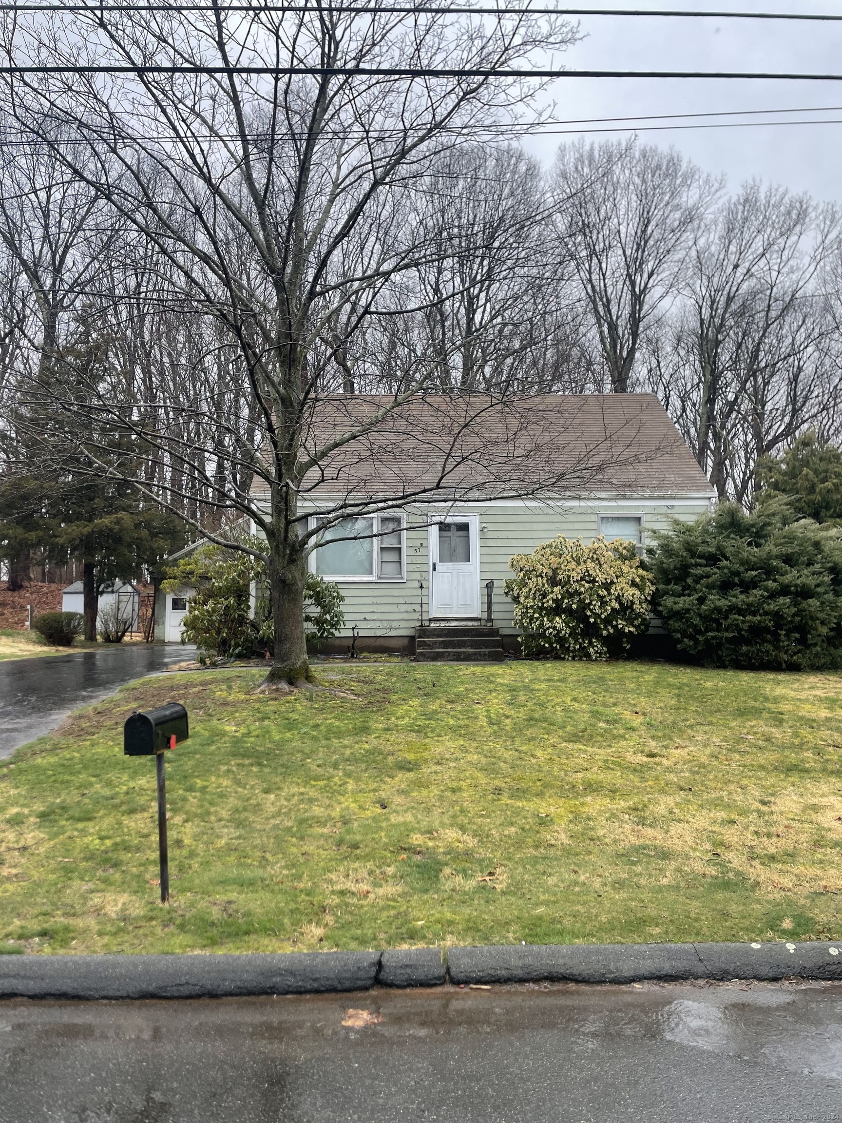View Meriden, CT 06450 house