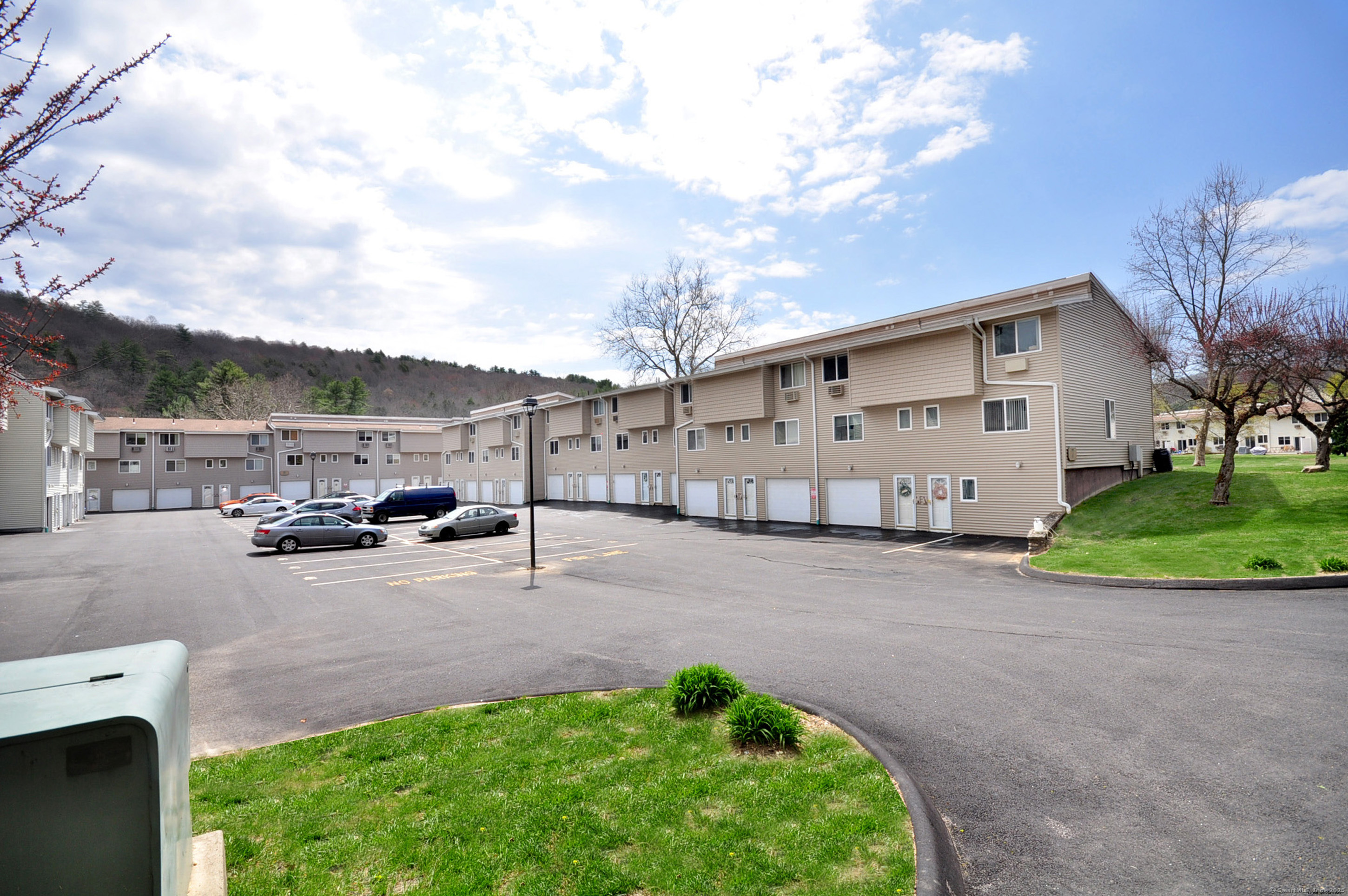 220 Main Street #APT 7G, New Hartford, Connecticut image 4