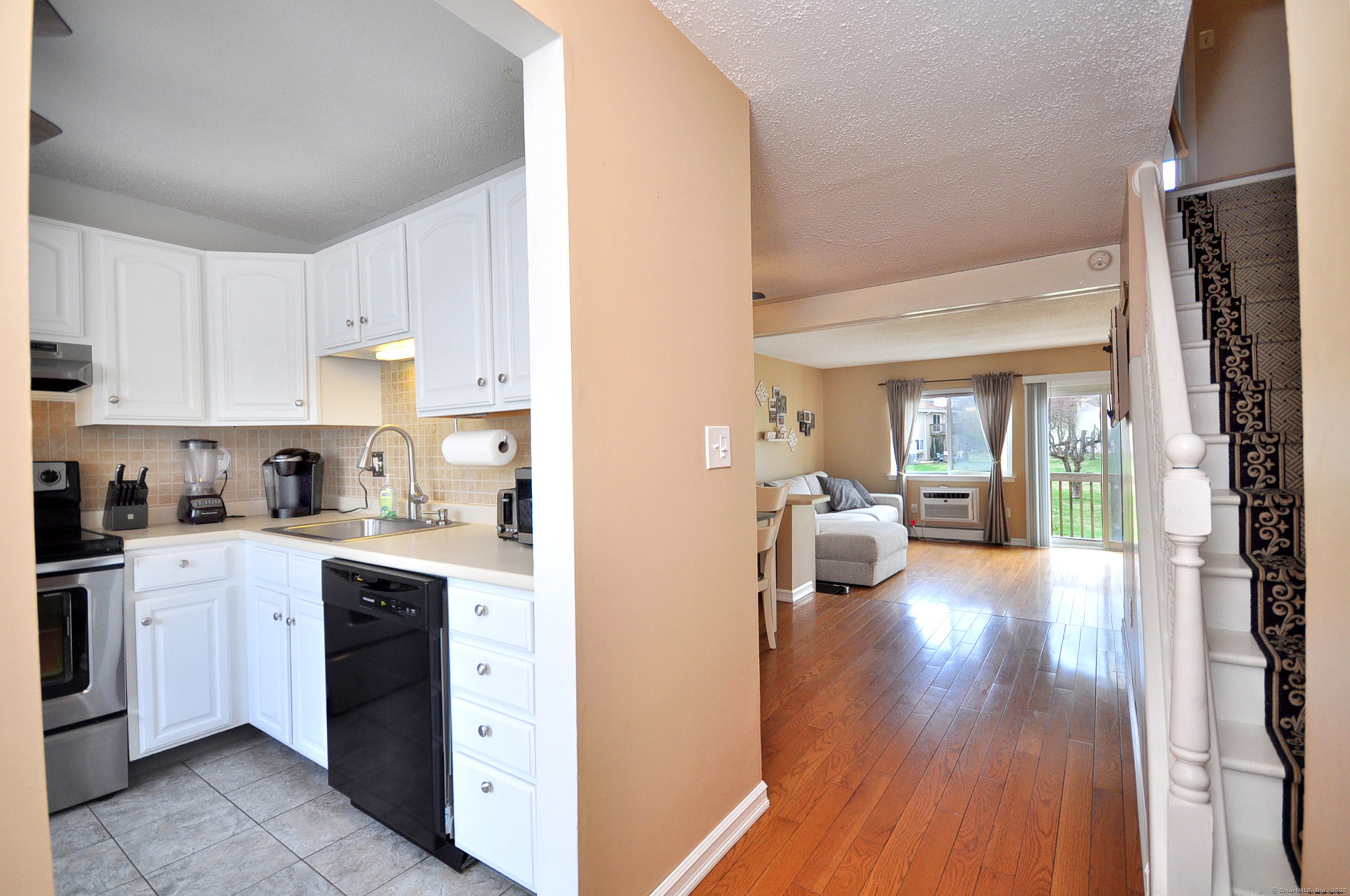 220 Main Street #APT 7G, New Hartford, Connecticut image 17