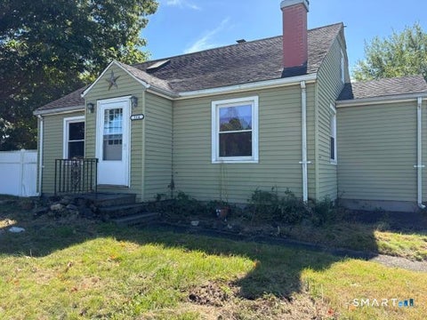 Photo of 114 White Oak Avenue, Plainville, CT 06062 (MLS # 24209897)