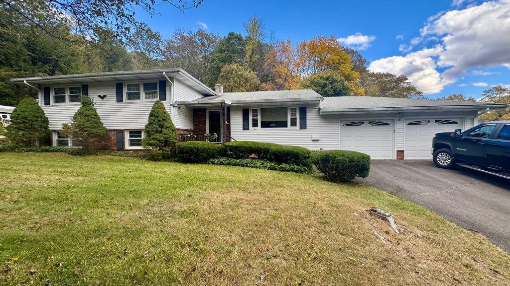 Photo of 30 Mountain Road, Danbury, CT 06810 (MLS # 24135364)
