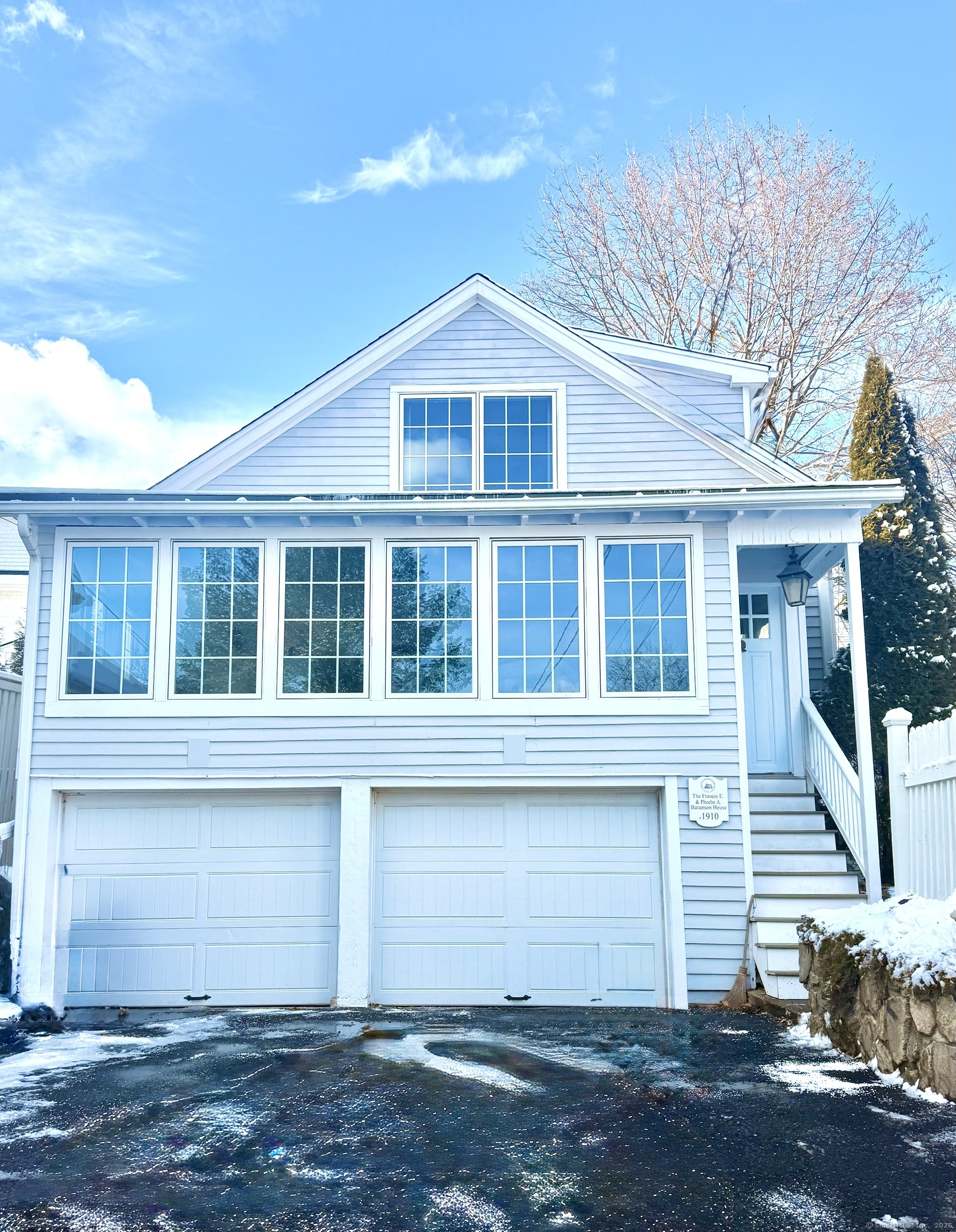 Property for Sale at 14 Roton Avenue, Norwalk, Connecticut - Bedrooms: 2 
Bathrooms: 2 
Rooms: 5  - $1,125,000