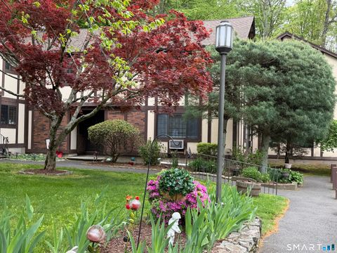 Photo of 549 Swanson Crescent #549, Milford, CT 06461 (MLS # 24175115)