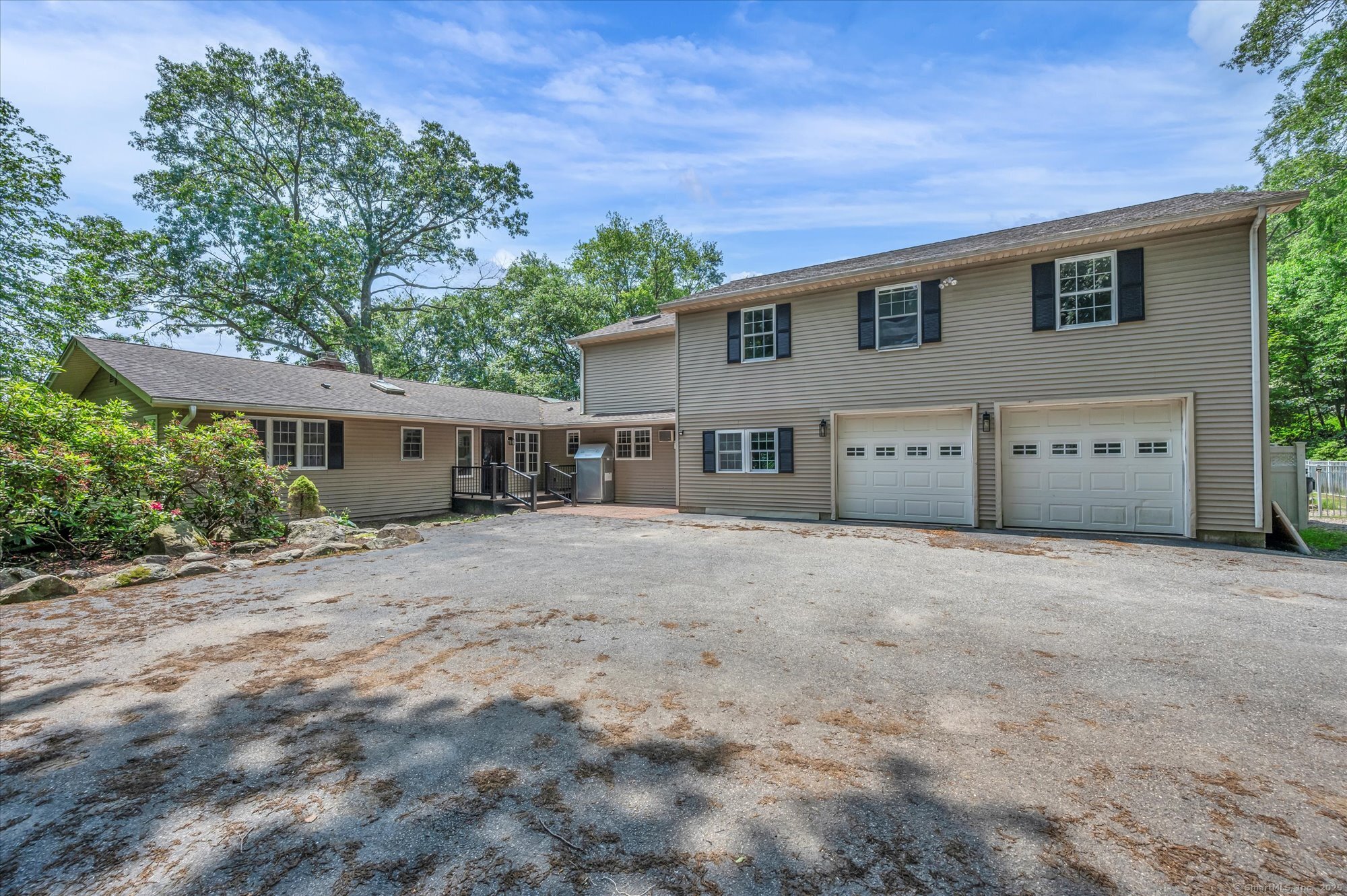 421 Hemlock Point Drive