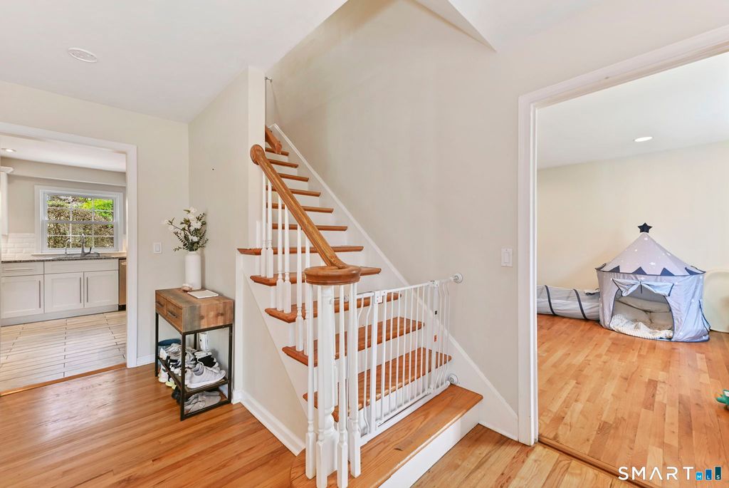 Photo of 163 Macgregor Drive, Stamford, CT 06902 (MLS # 24168273)