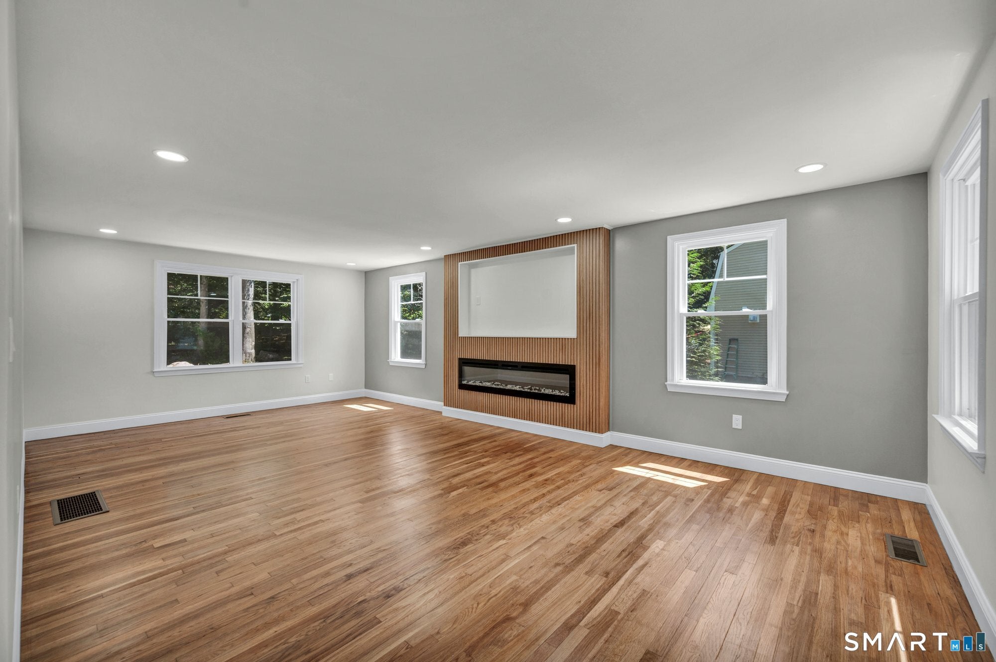 22 Trumbull Road