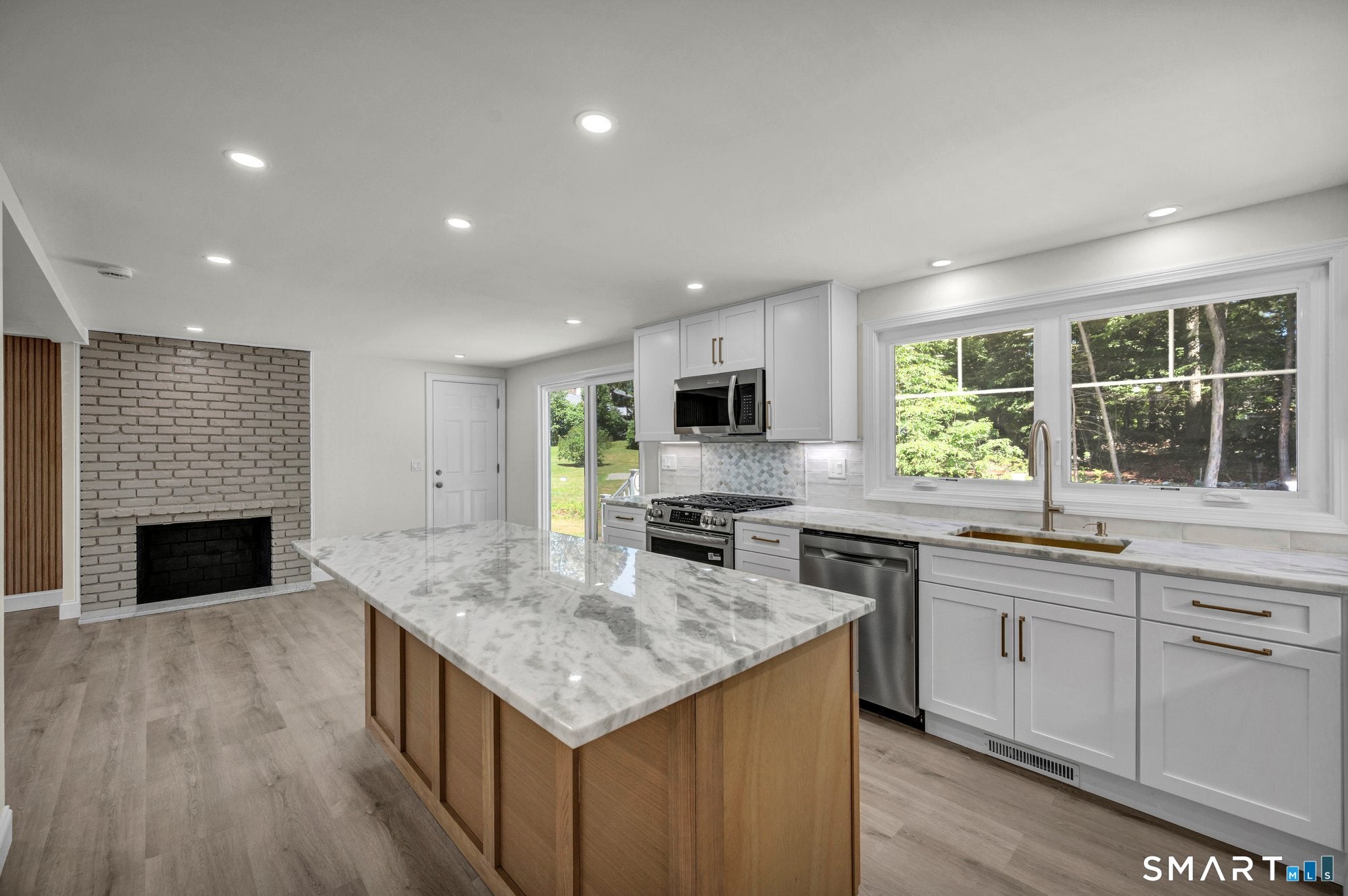 22 Trumbull Road