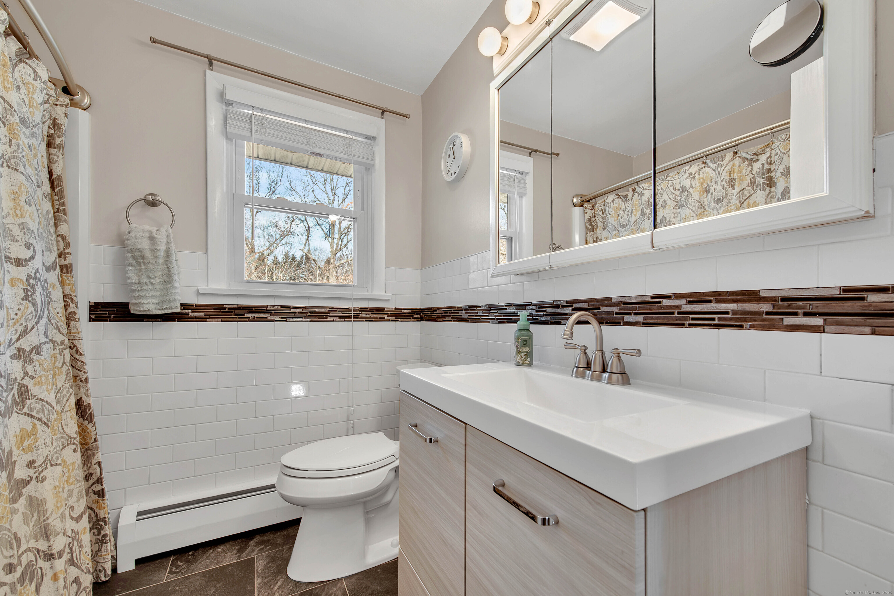 232 Beach Road, Wolcott, Connecticut image 11