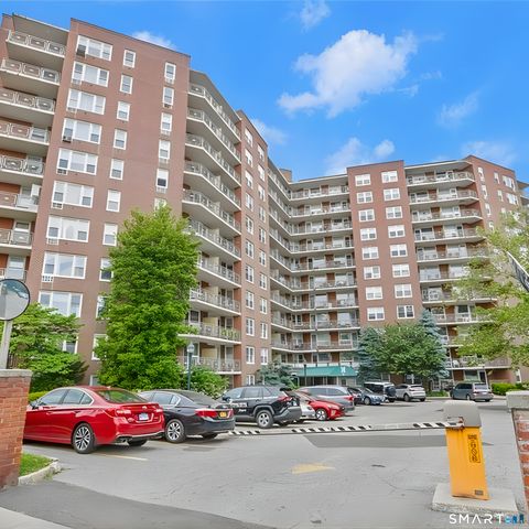 Photo of 91 Strawberry Hill Avenue #841, Stamford, CT 06902 (MLS # 24163632)