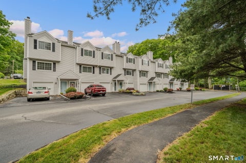 Condo For Sale - 310 Boston Post Road #135<br/> Waterford, CT 06385