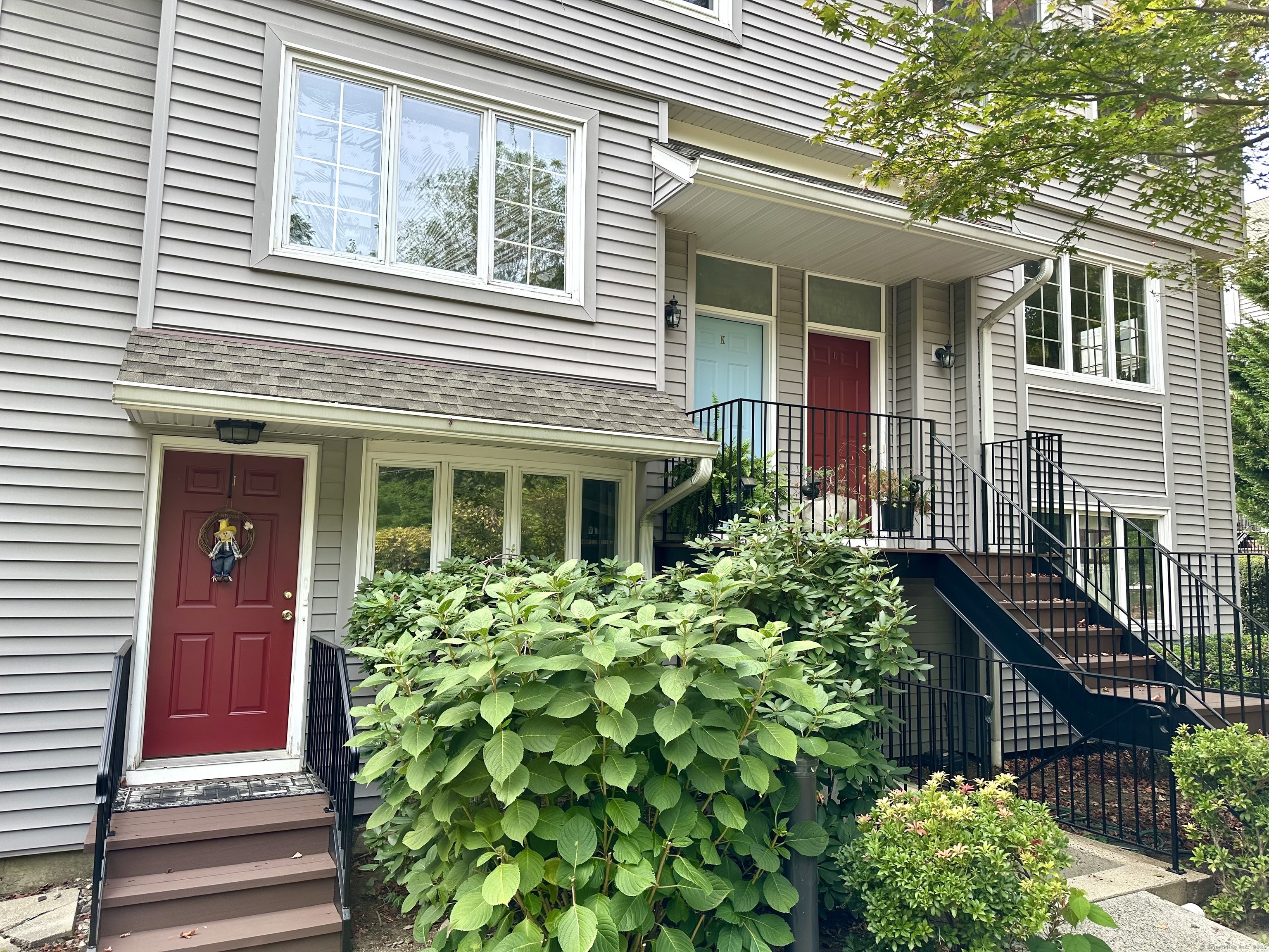 2700 Bedford Street APT J