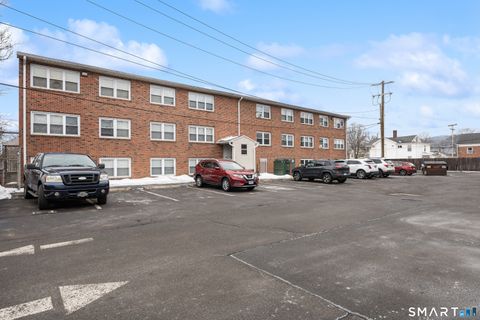 Tiny photo for 46 N Cherry Street #6, Wallingford, CT 06492 (MLS # 24155031)