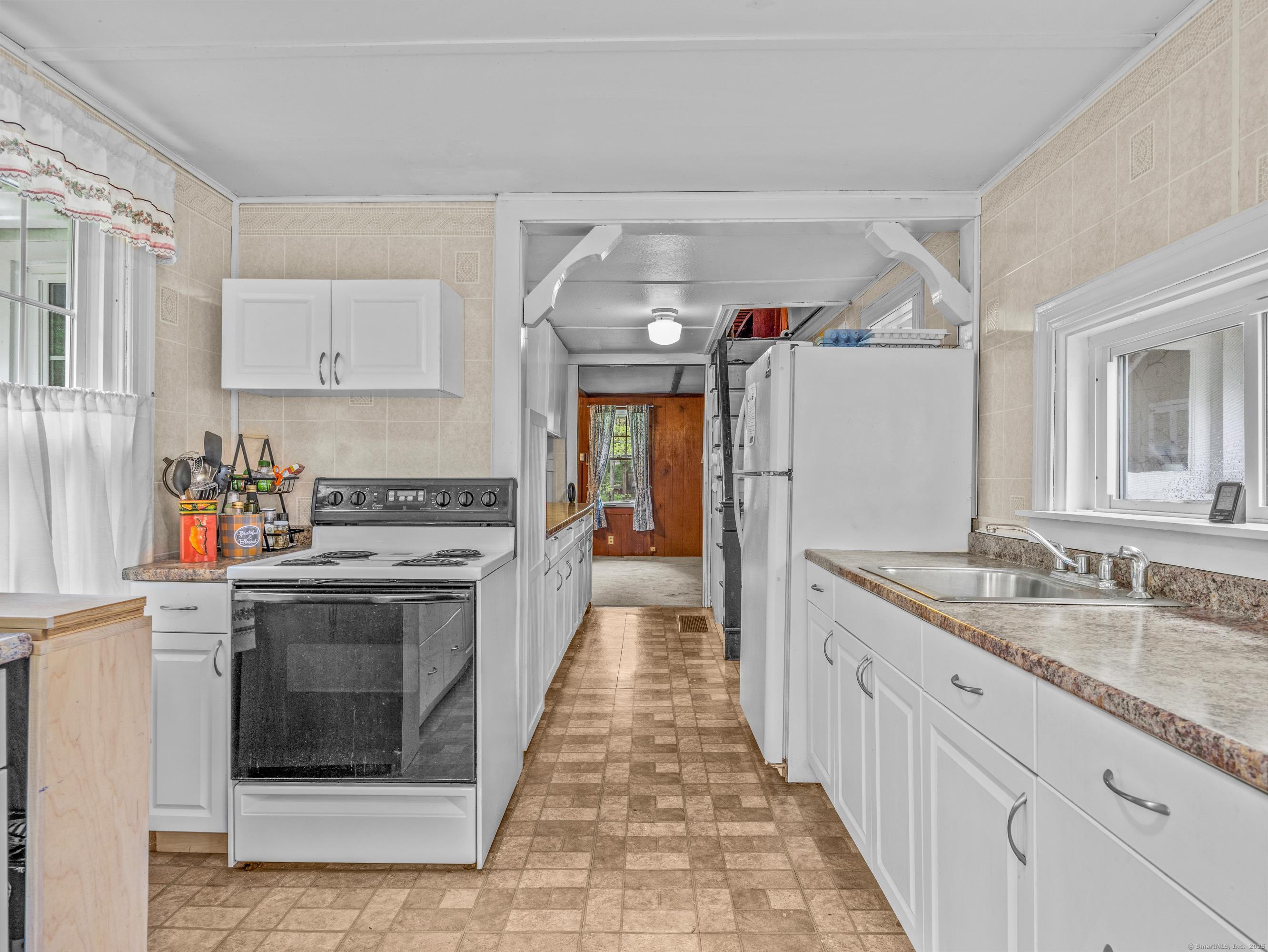 54 Shore Drive, Guilford, Connecticut image 8