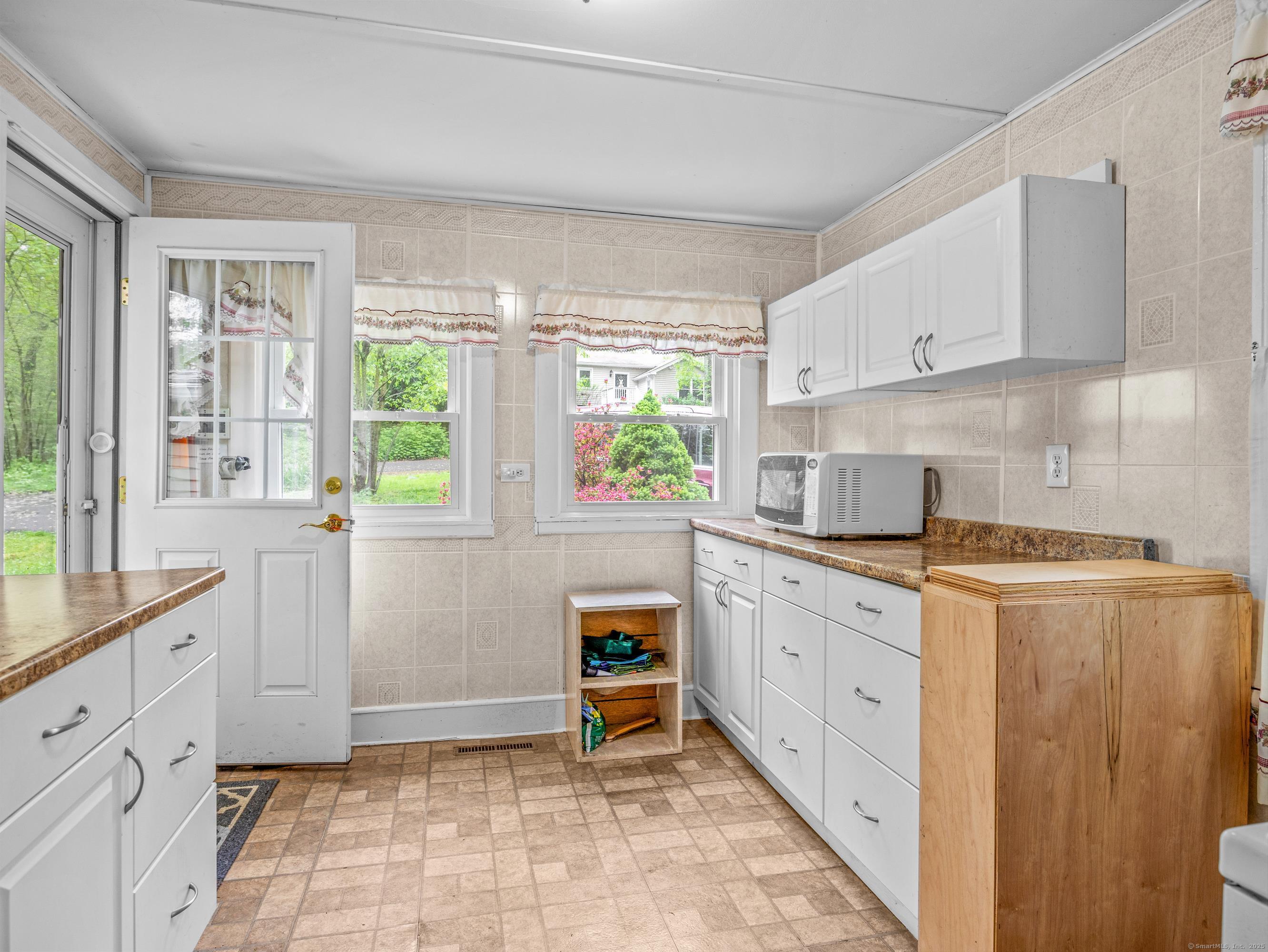 54 Shore Drive, Guilford, Connecticut image 7