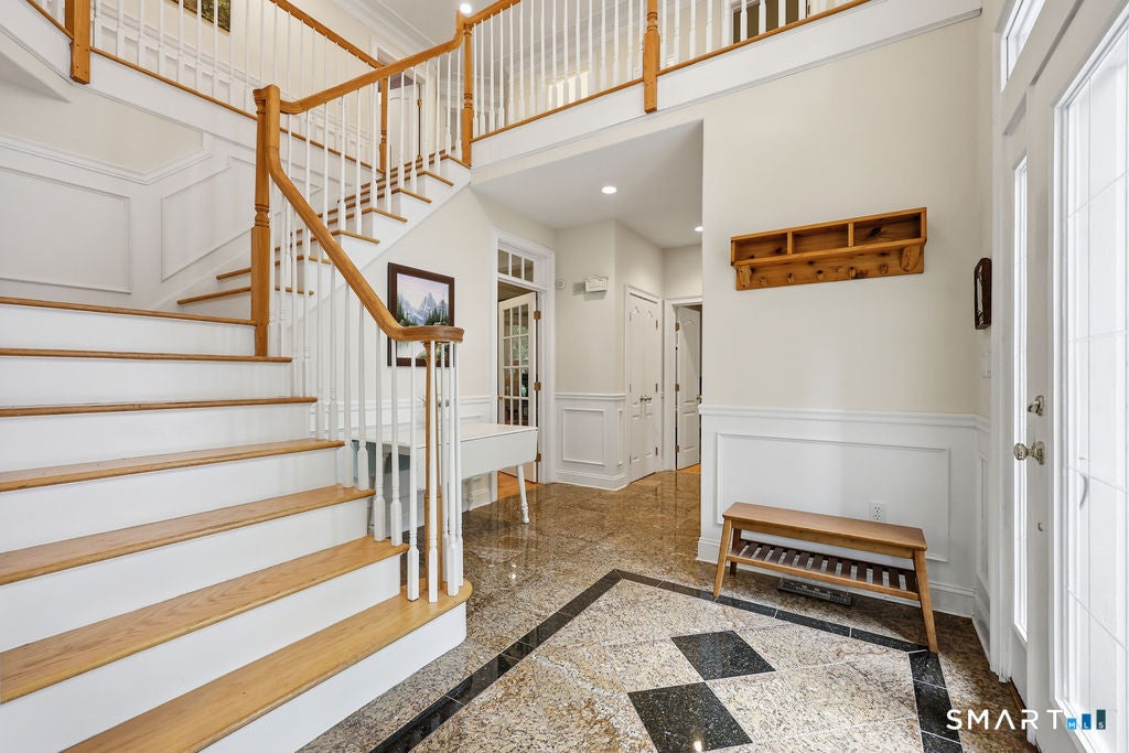 Photo of 25 Grant Drive, Avon, CT 06001 (MLS # 24210124)