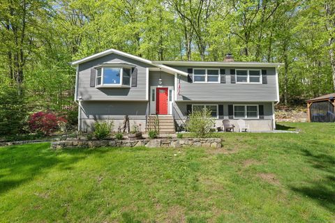 25 Fleetwood Drive New Fairfield CT 06812